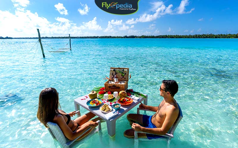 Water Dining Bora Bora