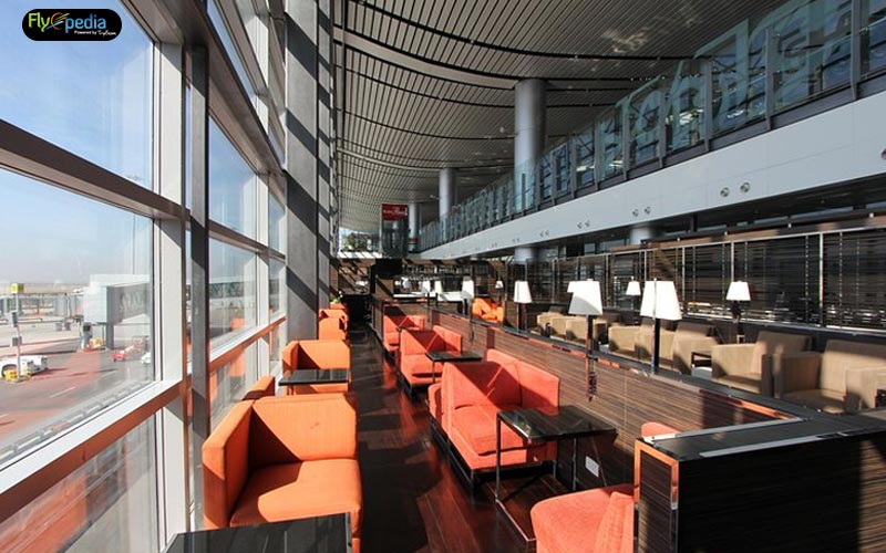 RGIAs Dining and Beverages Options