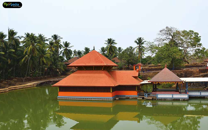 Ananthapadmanabha Lake Temple Kerala