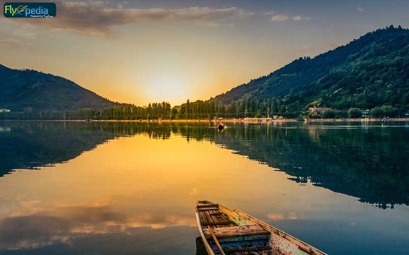 How to reach Srinagar